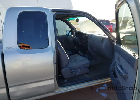 2000 Toyota Tacoma from USA, damaged, VIN 4TAVL52N2YZ644394